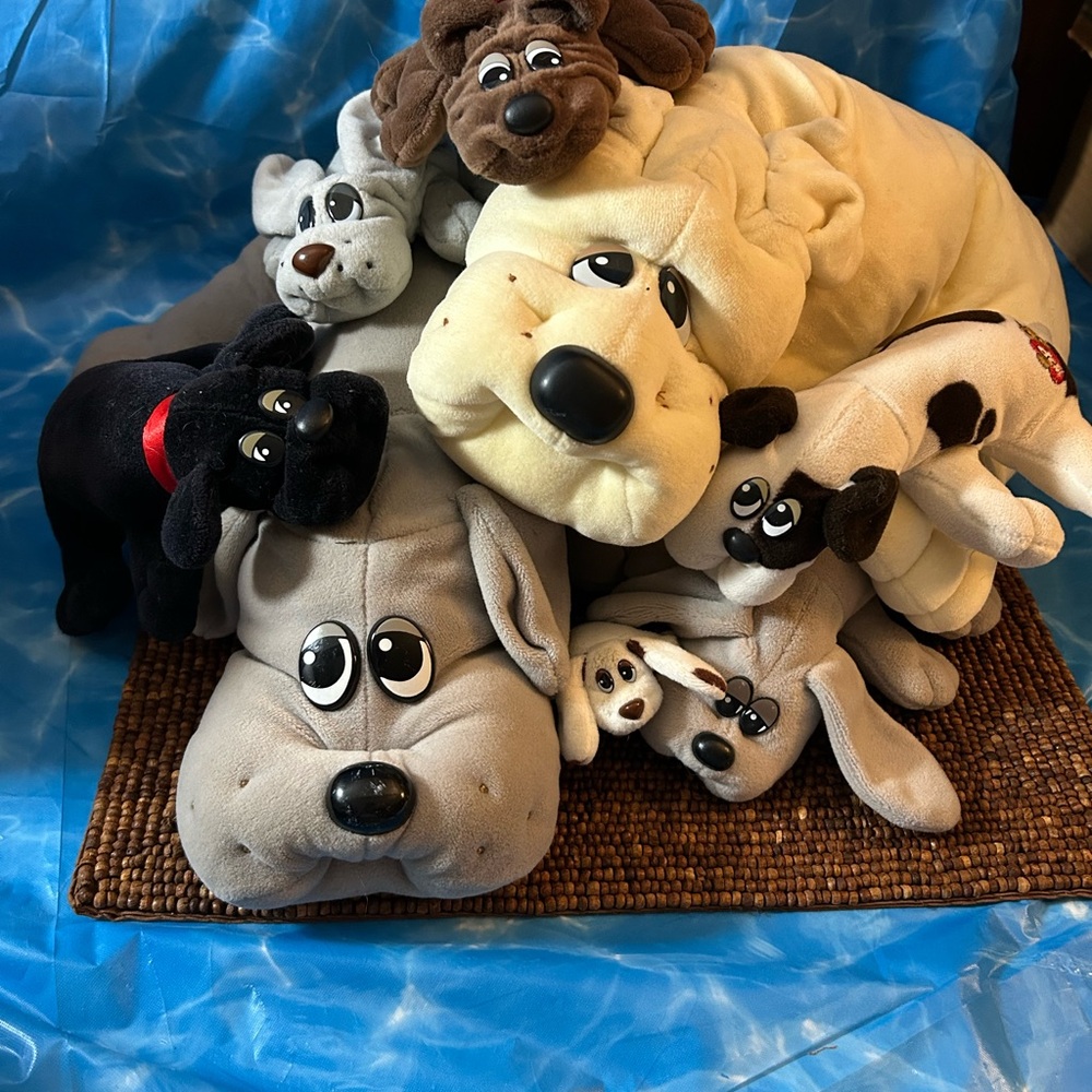 Vintage 1985-86 Tonka Pound Puppies Lot